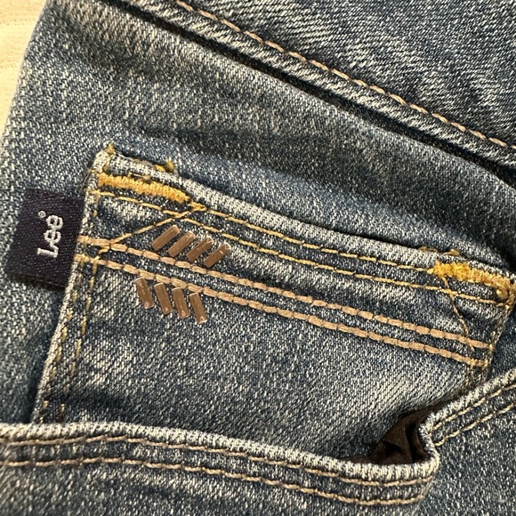 Lee Women's Classic Straight Leg Denim Jeans - Picture 3 of 9
